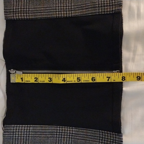 Tibi **NWT** Chester Checked Wool Corset. Size 12. - Picture 9 of 10